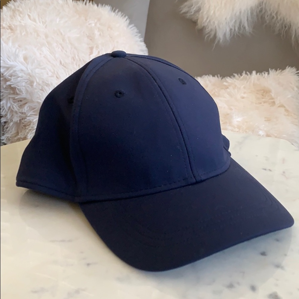 💕 lululemon 2016 Seawheeze finisher hat